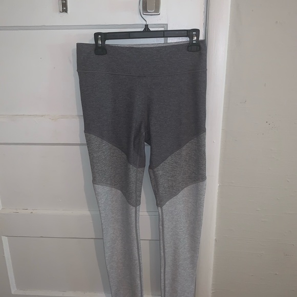 Outdoor Voices Springs 7/8 Legging Sz L - Picture 9 of 14